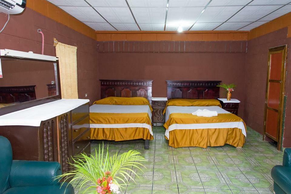 سان ميغيل Hotel Leones Marinos المظهر الخارجي الصورة